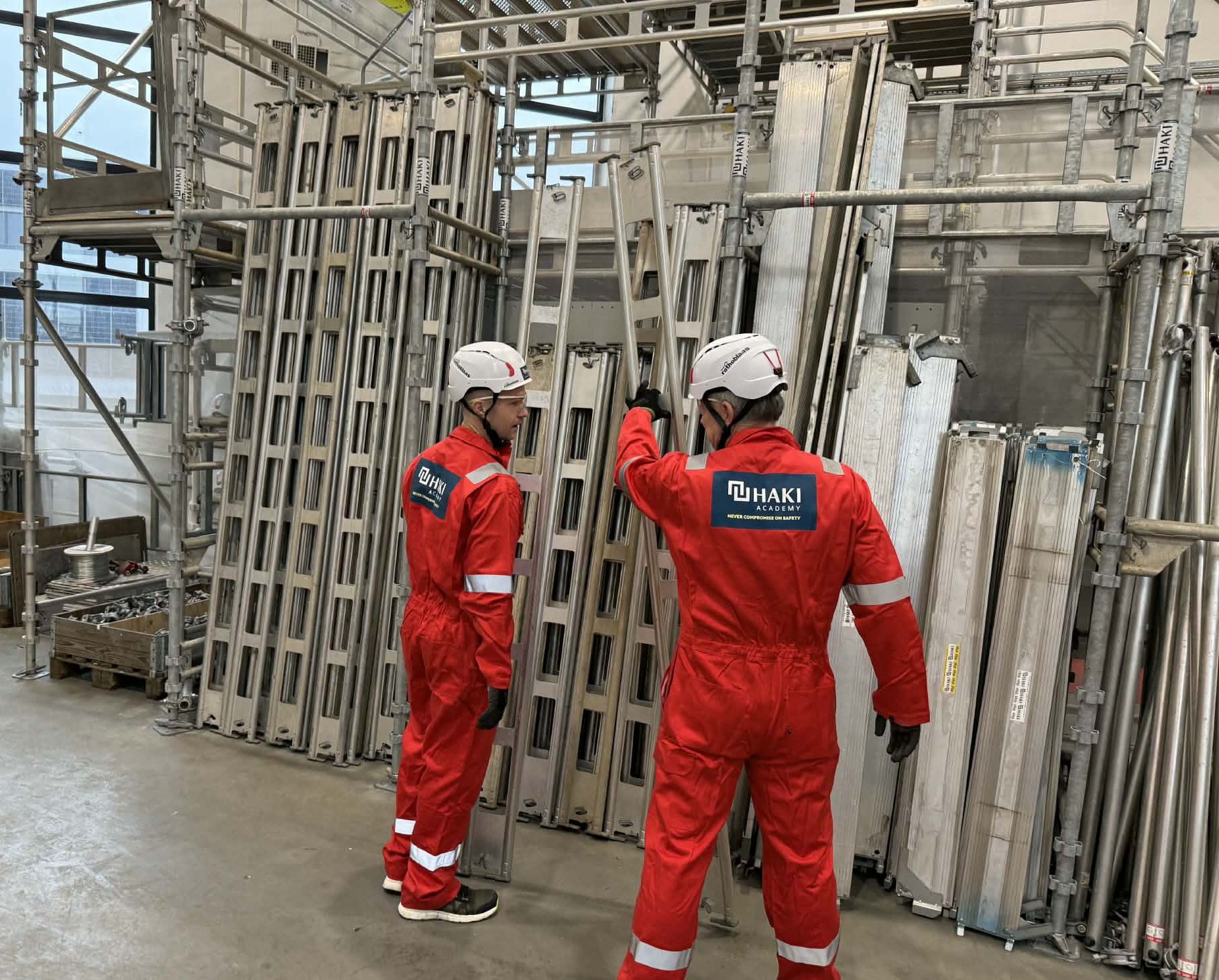 Stillaskurs over 9 meter - Teoretisk opplæring (§ 17-4)