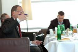 Det profesjonelle styret: Tante, barbar eller klan?